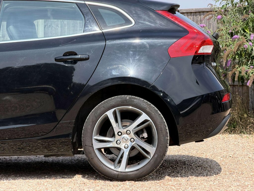 Volvo V40 T3 R-design Silver #21
