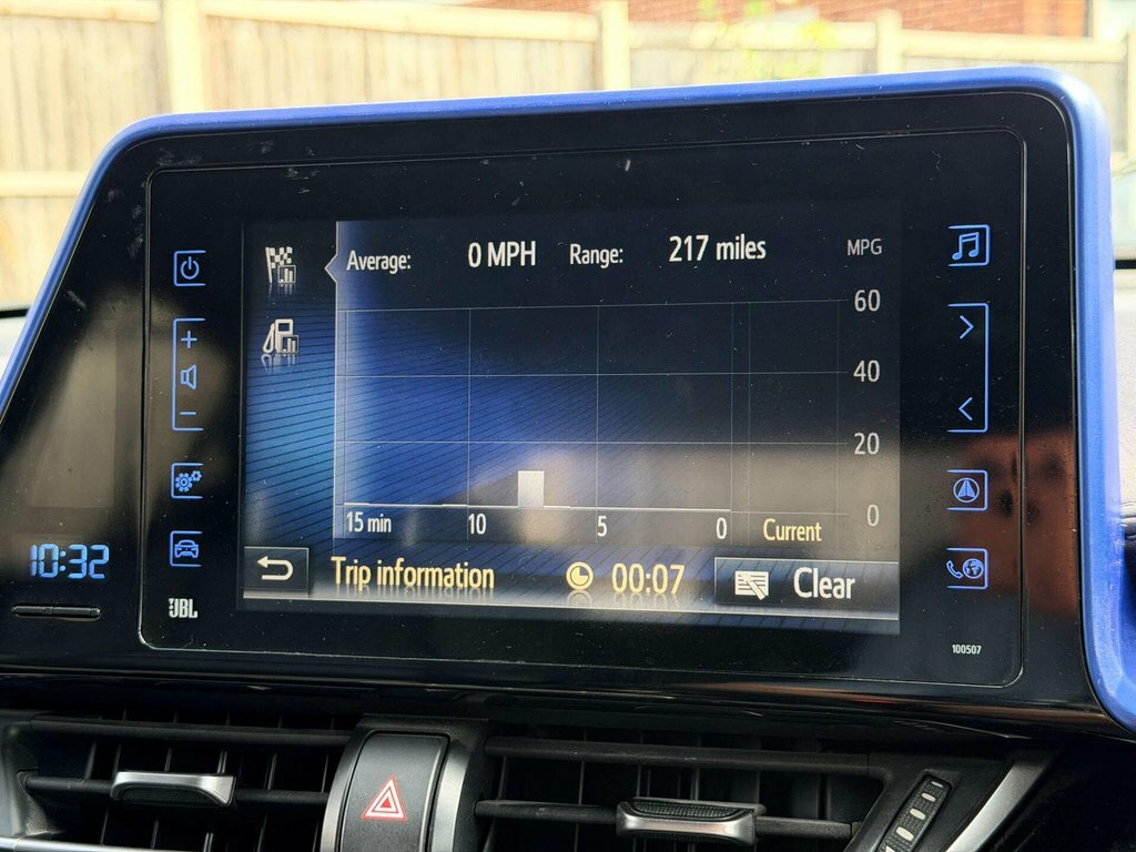 Toyota C-Hr 1.2 Dynamic Awd Silver #51