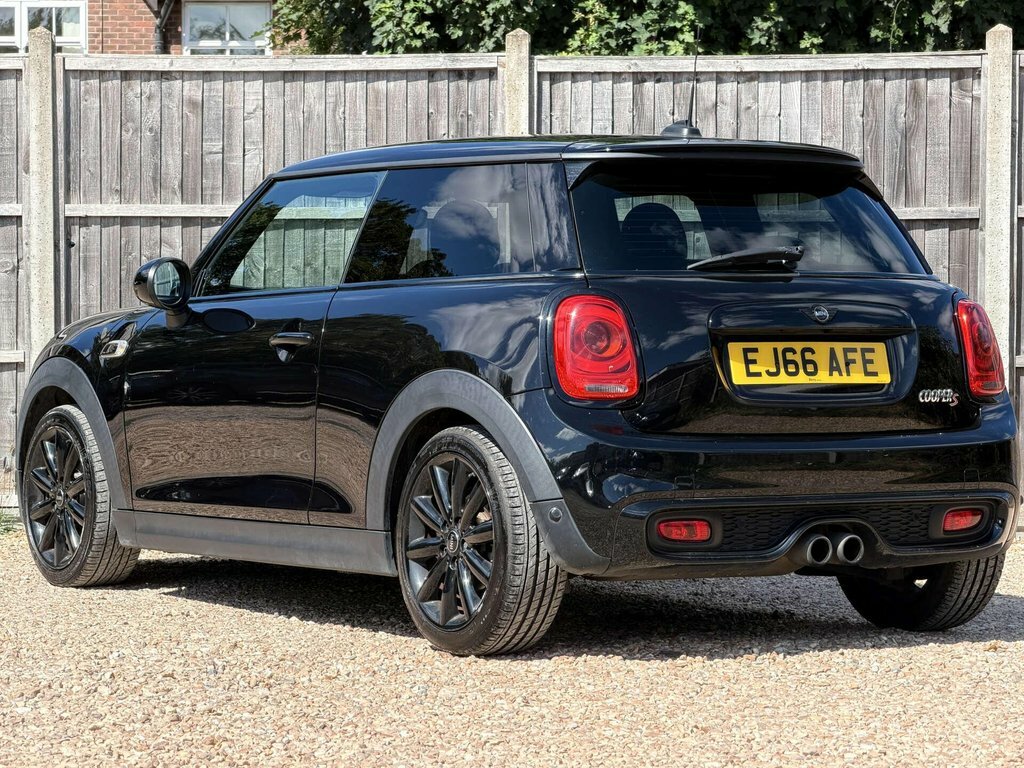 Mini Hatch 2L Cooper S Black #4