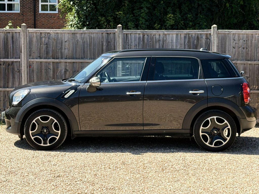 Mini Countryman 1.6L One 98 Bhp White #13