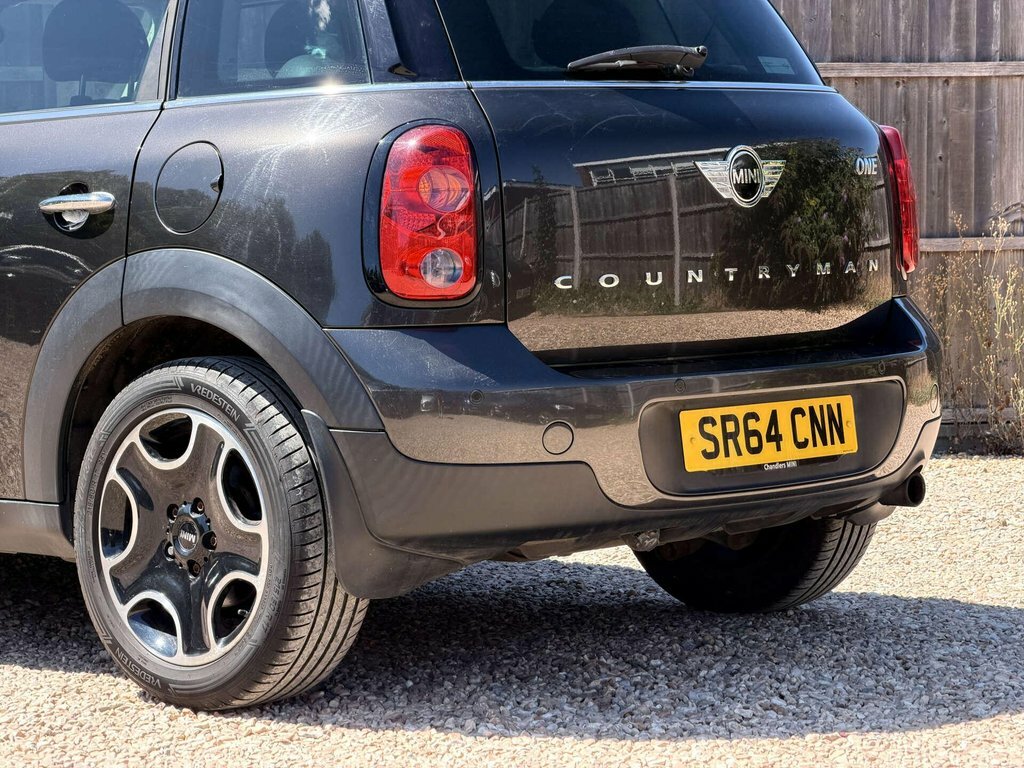Mini Countryman 1.6L One 98 Bhp White #22