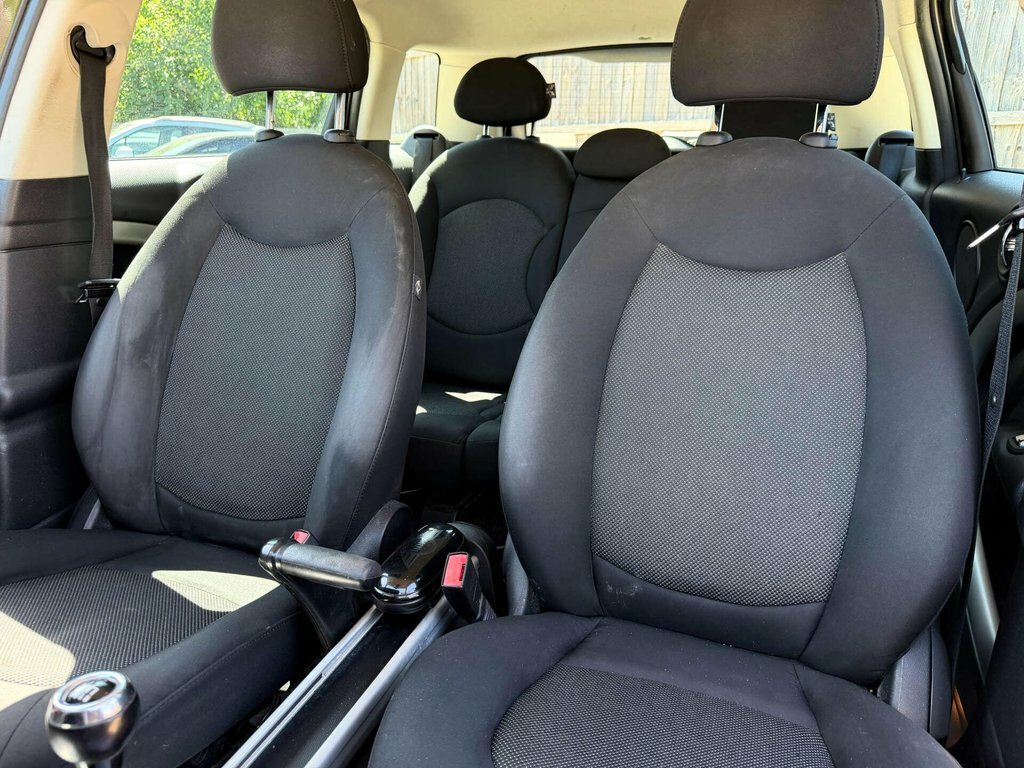 Mini Countryman 1.6L One 98 Bhp White #32