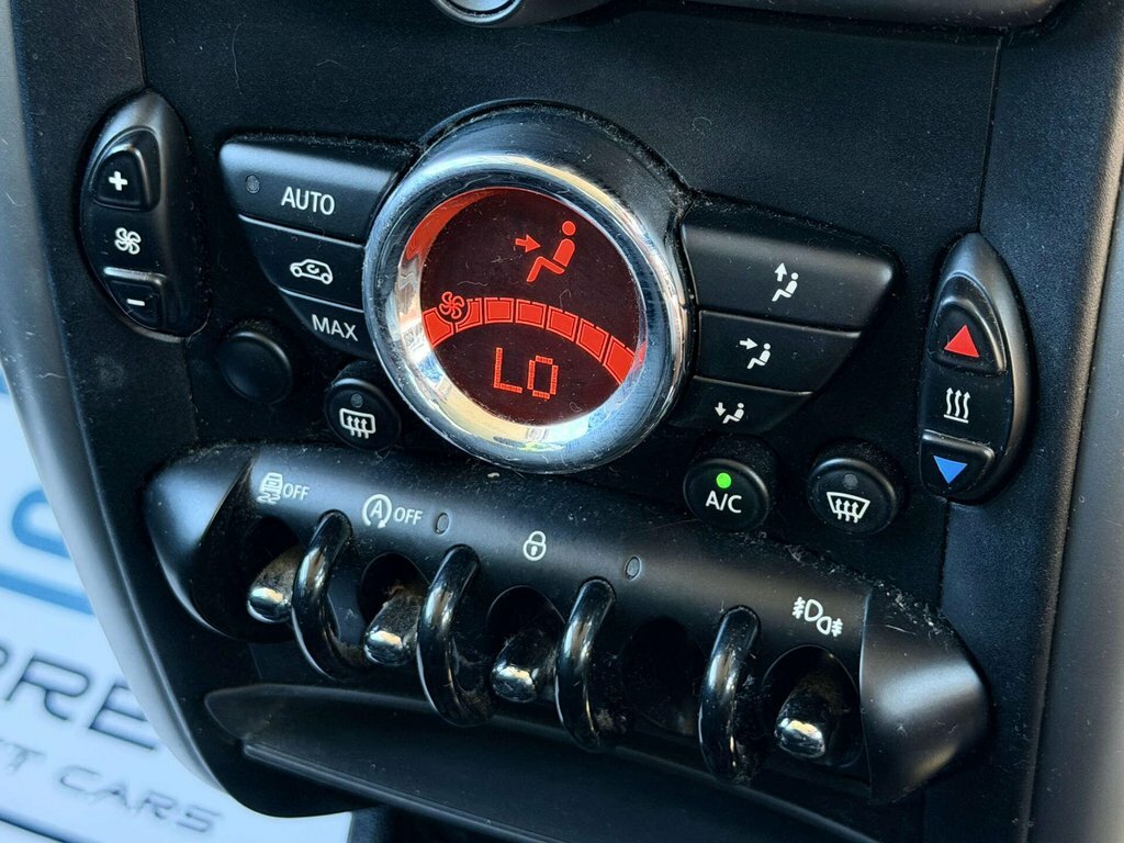 Mini Countryman 1.6L One 98 Bhp White #48