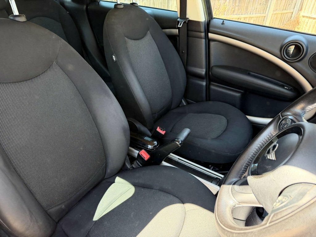 Mini Countryman 1.6L One 98 Bhp White #31