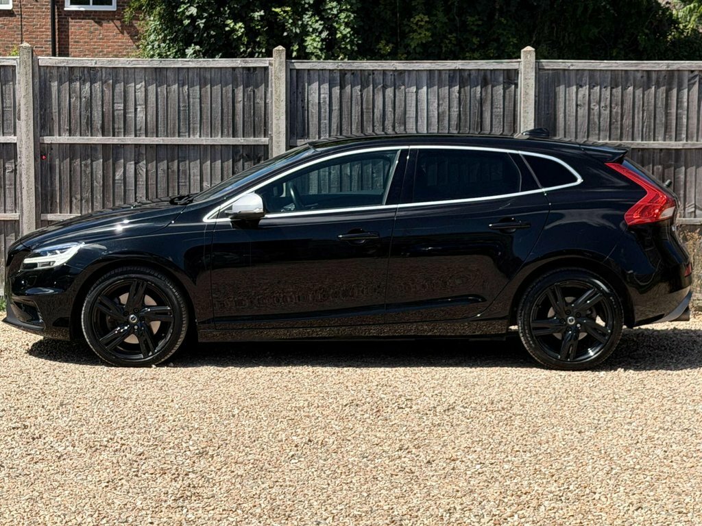 Volvo V40 2.0 D2 R-design Pro Euro 6 Ss Grey #14