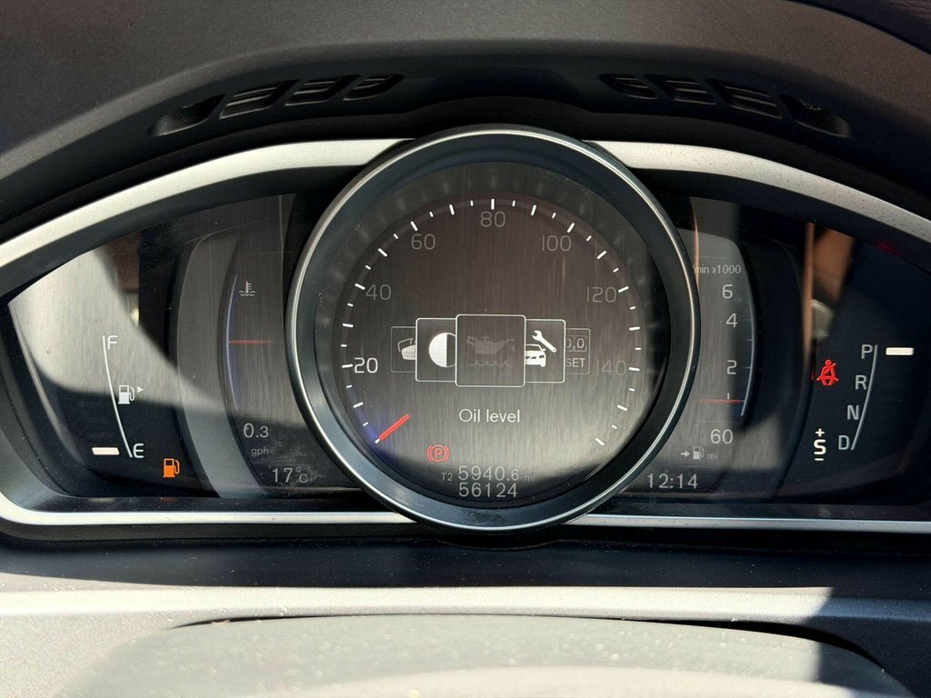 Volvo V40 2.0 D2 R-design Pro Euro 6 Ss Grey #62