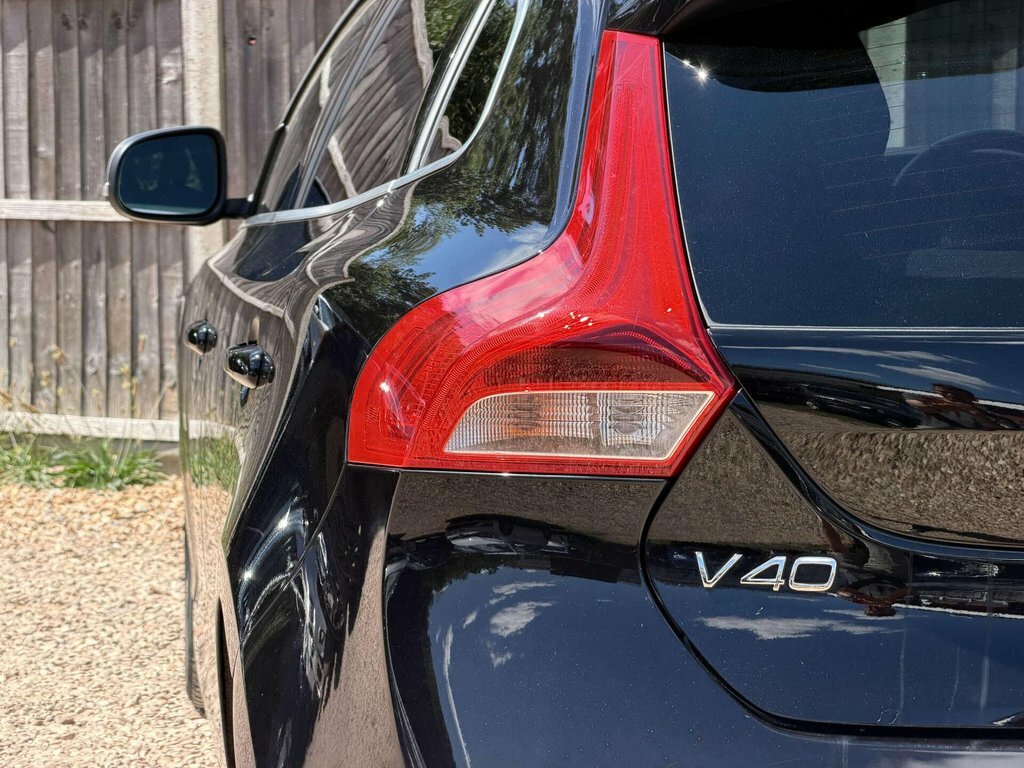Volvo V40 2.0 D2 R-design Pro Euro 6 Ss Grey #24
