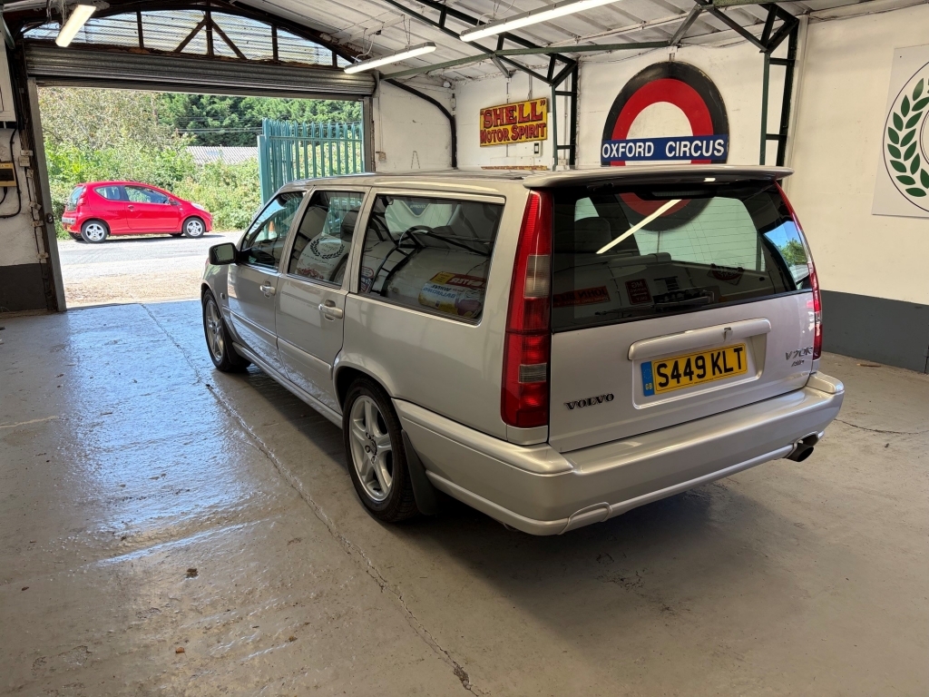 Volvo V70   #4