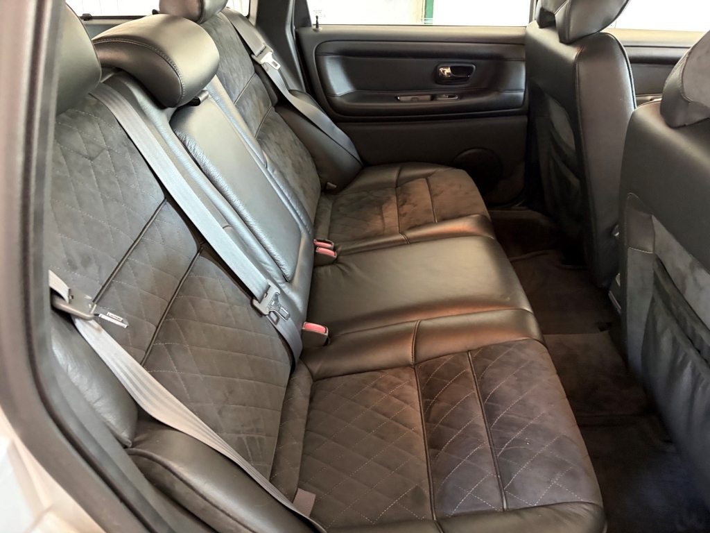 Volvo V70 Silver #9