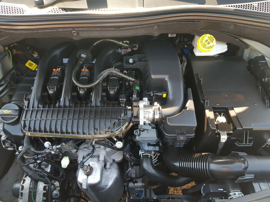 Peugeot 208 Active With Apple Car Play Android Black #29