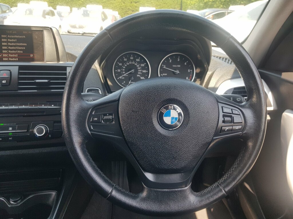BMW 1 Series Se White #25