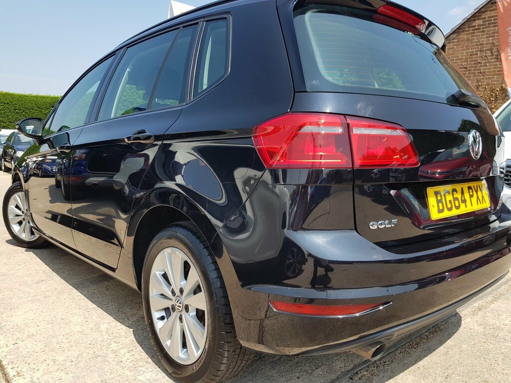 Volkswagen Golf SV Mpv White #7