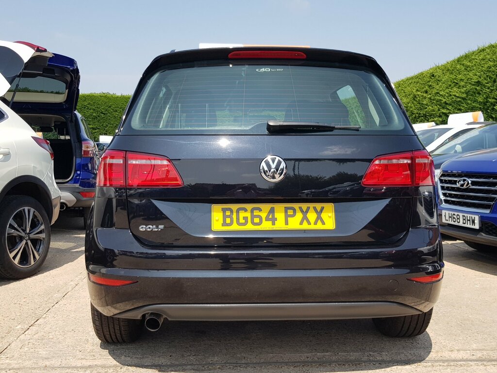 Volkswagen Golf SV Mpv White #8