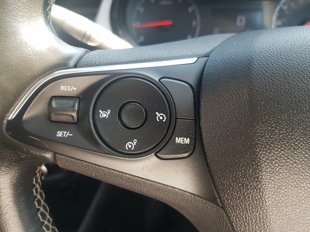 Vauxhall Crossland X Se Blue #17