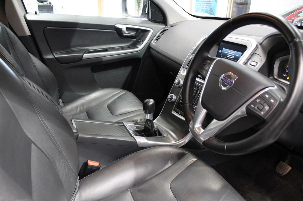Volvo XC60 Suv 2.4 D5 Se Lux Nav Awd Euro 6 Ss 20156 White #3