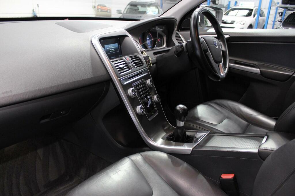 Volvo XC60 Suv 2.4 D5 Se Lux Nav Awd Euro 6 Ss 20156 White #4