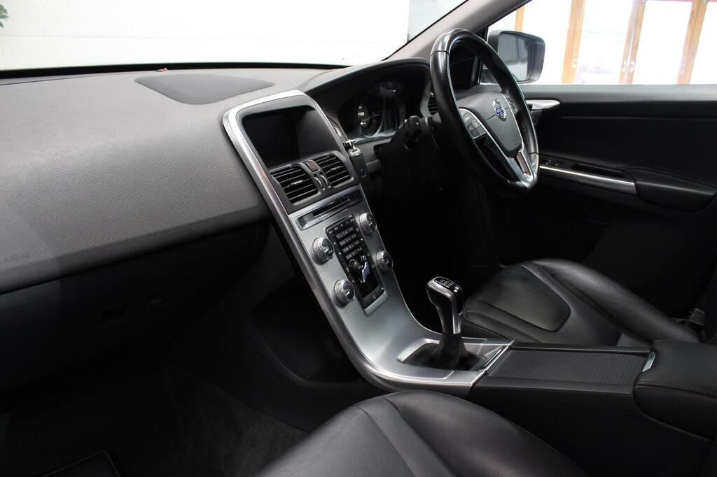 Volvo XC60 Suv 2.0 D4 Se Nav Euro 6 Ss 201767 HGZ4660 Silver #3