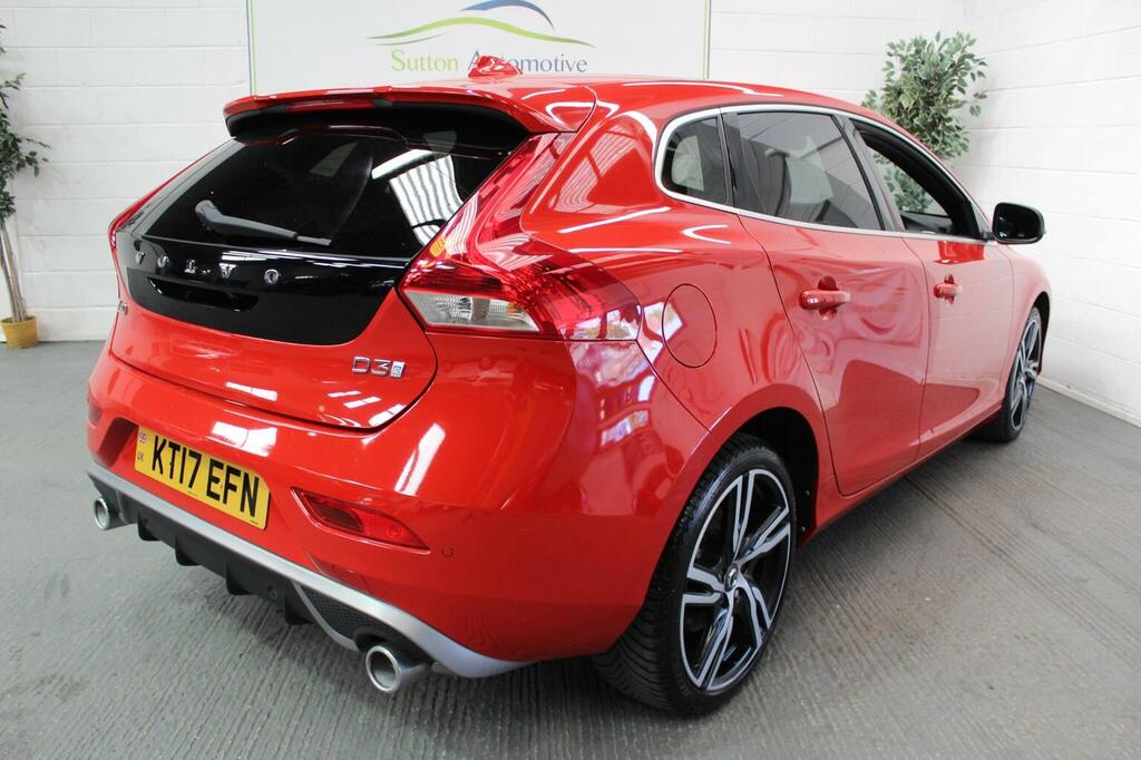Volvo V40 Hatchback 2.0 D3 R-design Pro Euro 6 Ss KT17EFN Red #2