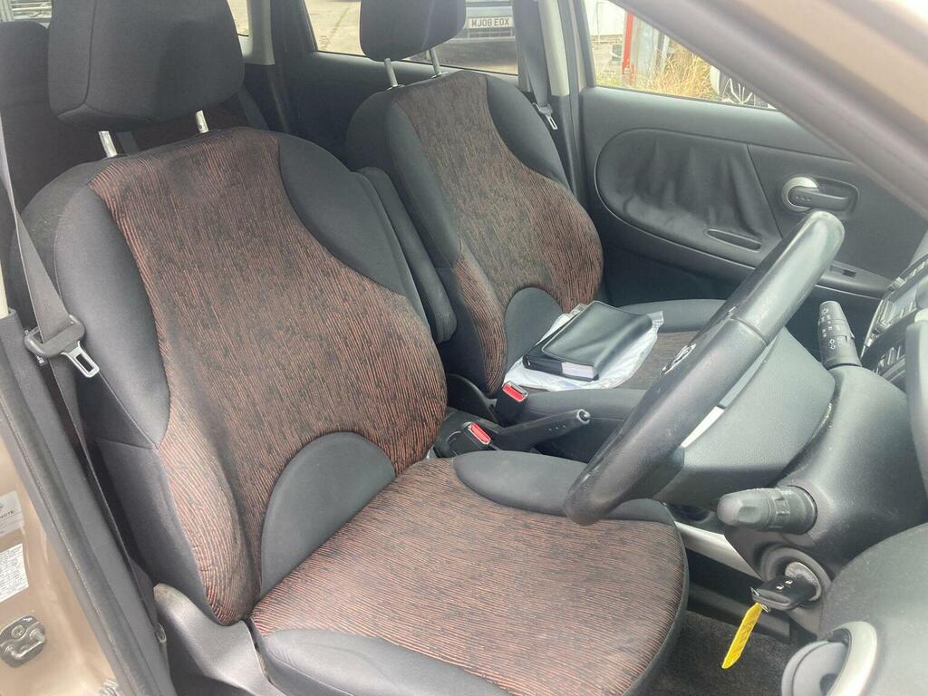 Nissan Note 1.4 16V N-tec Hatchback Euro 4 Silver #7