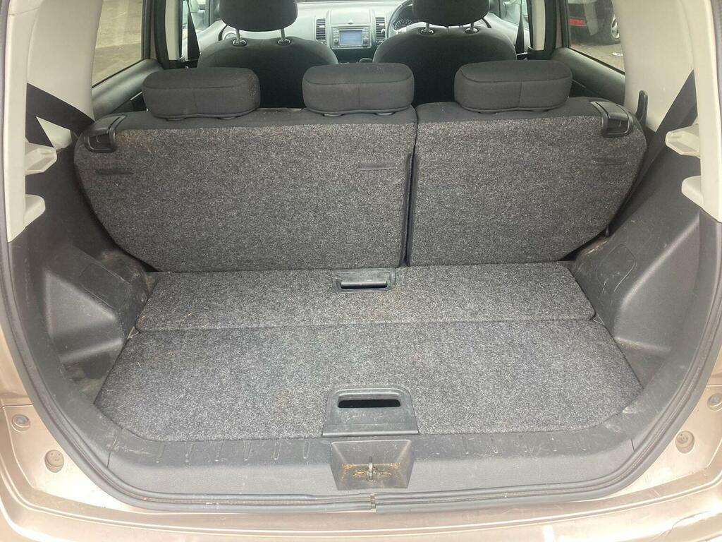 Nissan Note 1.4 16V N-tec Hatchback Euro 4 Silver #16
