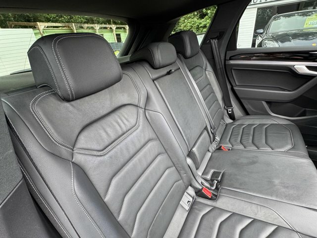 Volkswagen Touareg 2020 20 3.0 #43