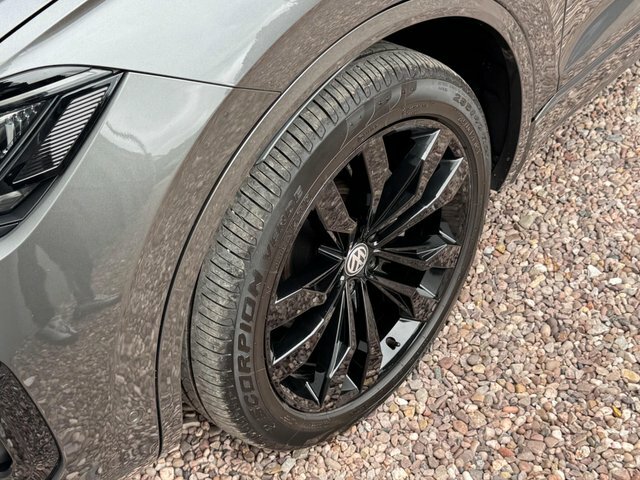 Volkswagen Touareg 2020 20 3.0 #33