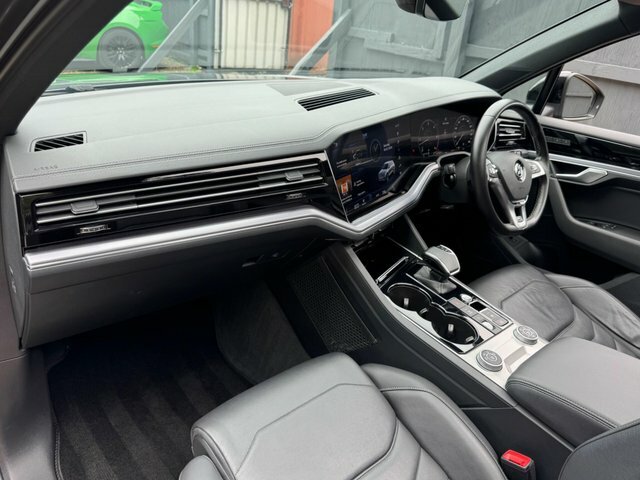 Volkswagen Touareg 2020 20 3.0 #18