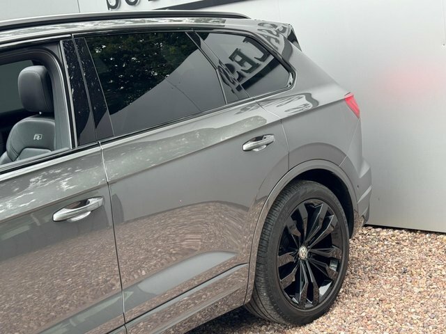 Volkswagen Touareg 2020 20 3.0 #25