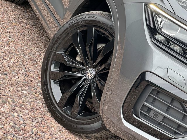 Volkswagen Touareg Tdi V6 Black Edition Black #4