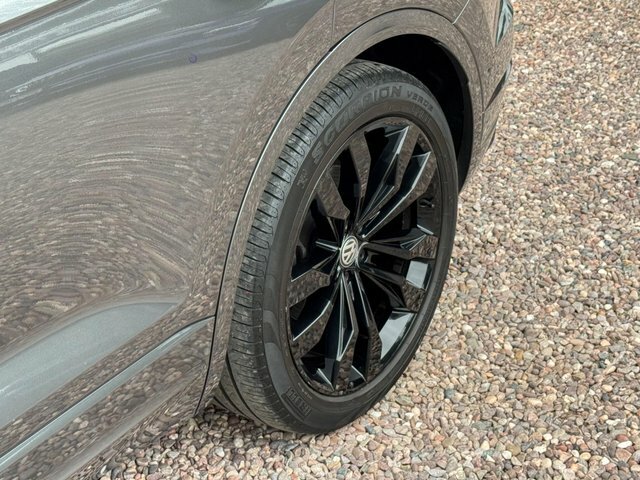 Volkswagen Touareg 2020 20 3.0 #34