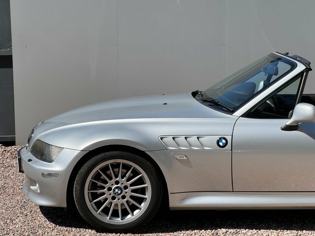 BMW Z3 Convertible White #16