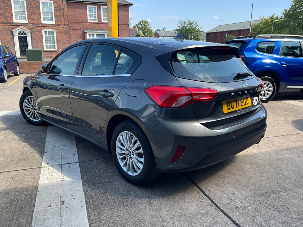 Ford Focus 1.0T Ecoboost Titanium Edition Hatchback Petro BG71EGD #2