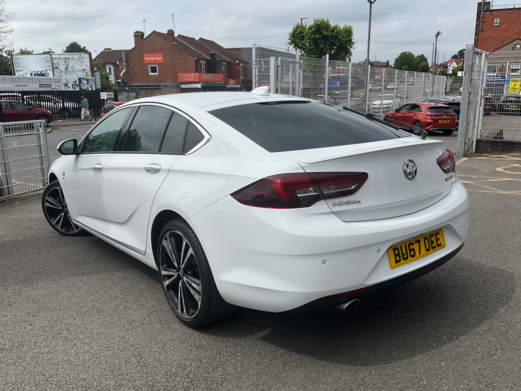 Vauxhall Insignia 2.0 Turbo D Blueinjection Sri Nav Grand Sport #2