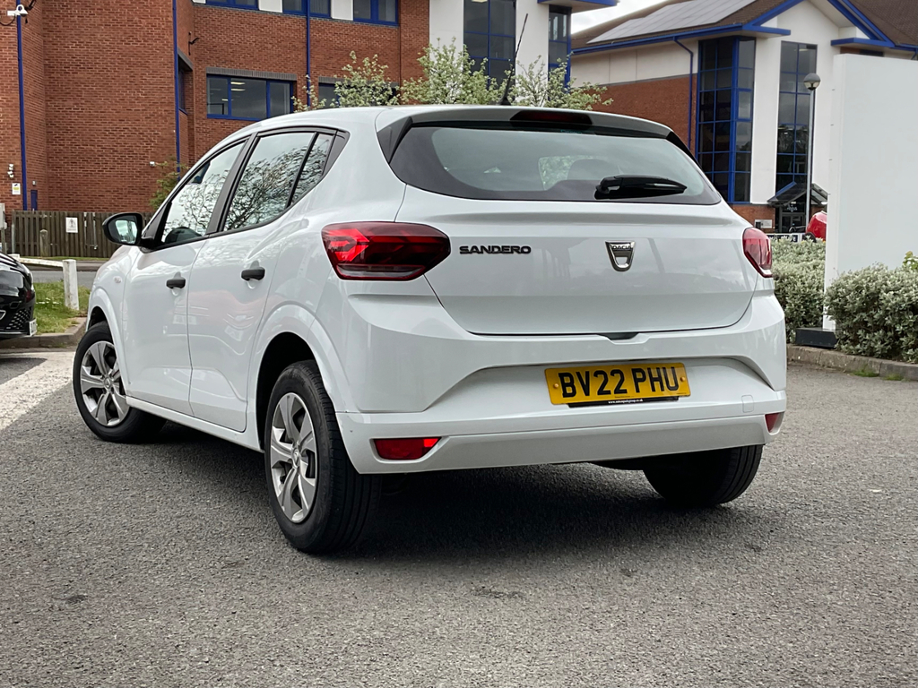 Dacia Sandero 1.0 Sce Essential Hatchback  #3