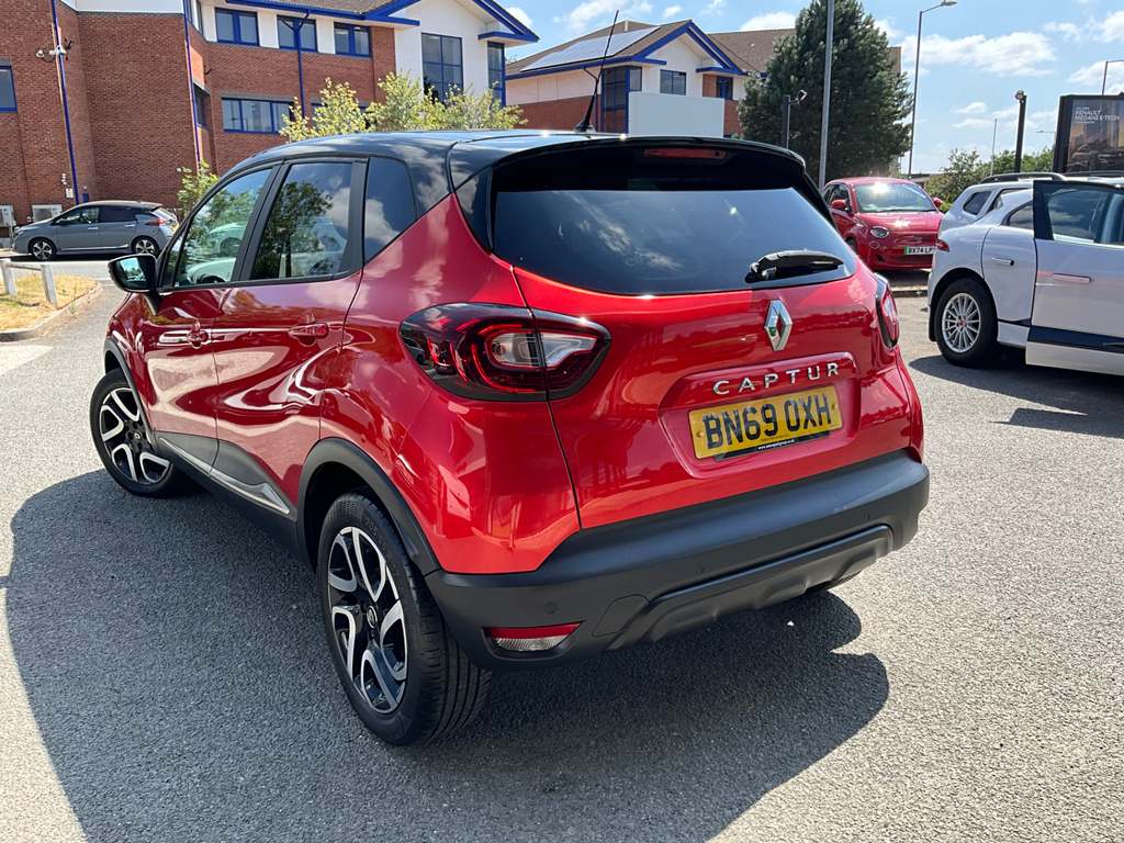 Renault Captur 0.9 Tce Energy Iconic Suv BN69OXH #2