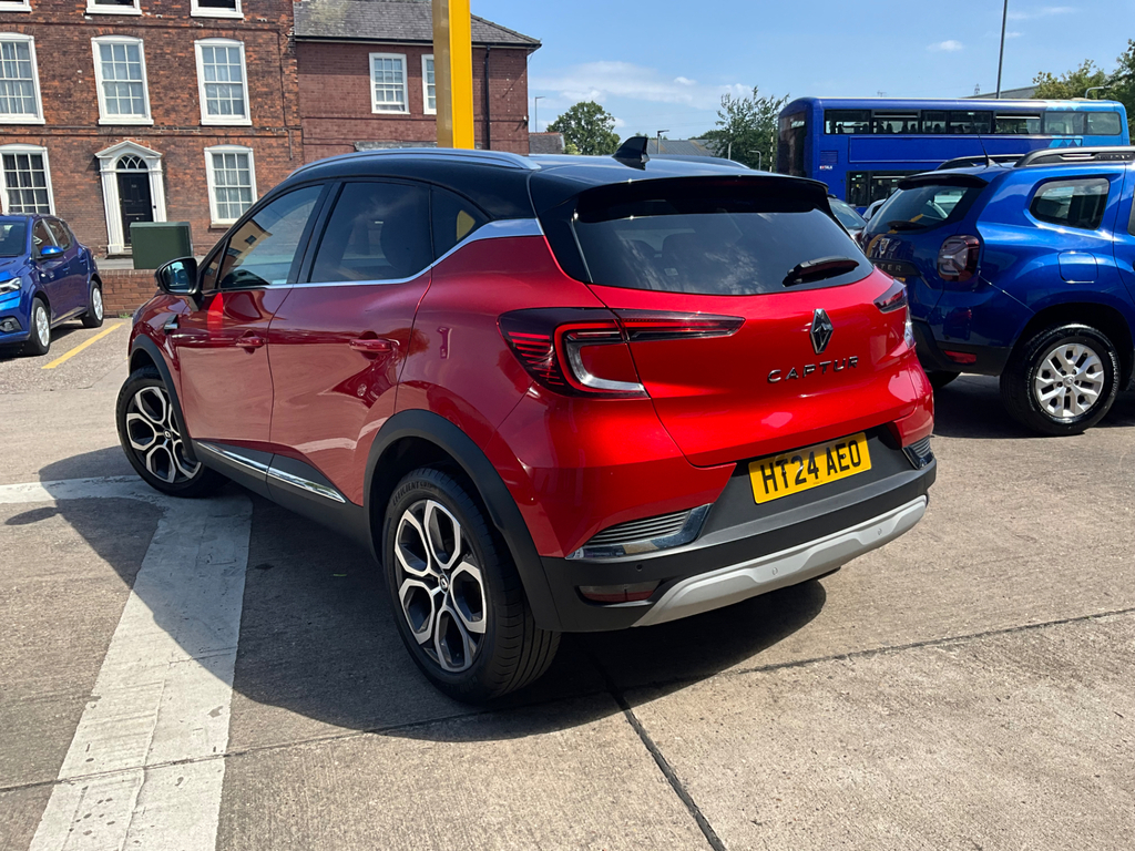 Renault Captur 1.0 Tce Techno Suv HT24AEO #2