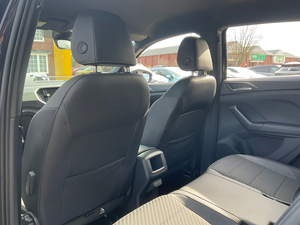 Volkswagen T-Cross R-line 1.0 Tsi 110Ps 7-Speed Dsg Black #28