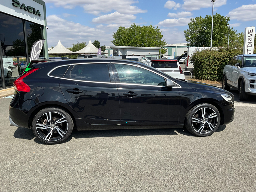 Volvo V40 2.0 T2 R Design Edition Hatchback Manua DN69TXJ #3