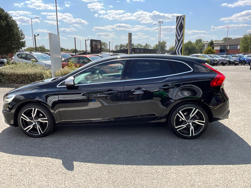 Volvo V40 2.0 T2 R Design Edition Hatchback Manua DN69TXJ #6