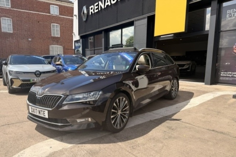 Skoda Superb 2.0 Tdi Laurin And Klement Estate Dsg A  #2