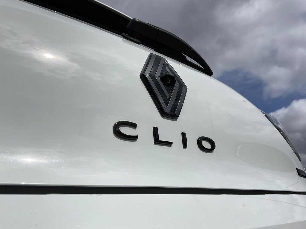 Renault Clio Renault V Esprit Alpin White #41
