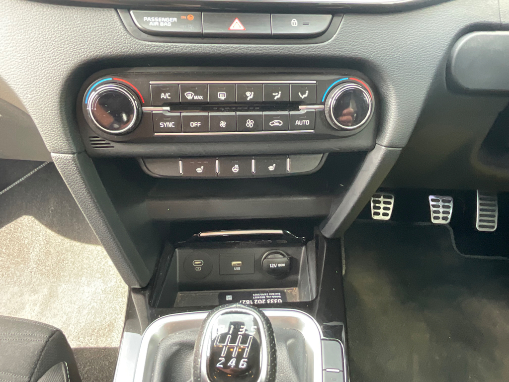 Kia Proceed 1.5 T-gdi Dct Gt-line S Red #37