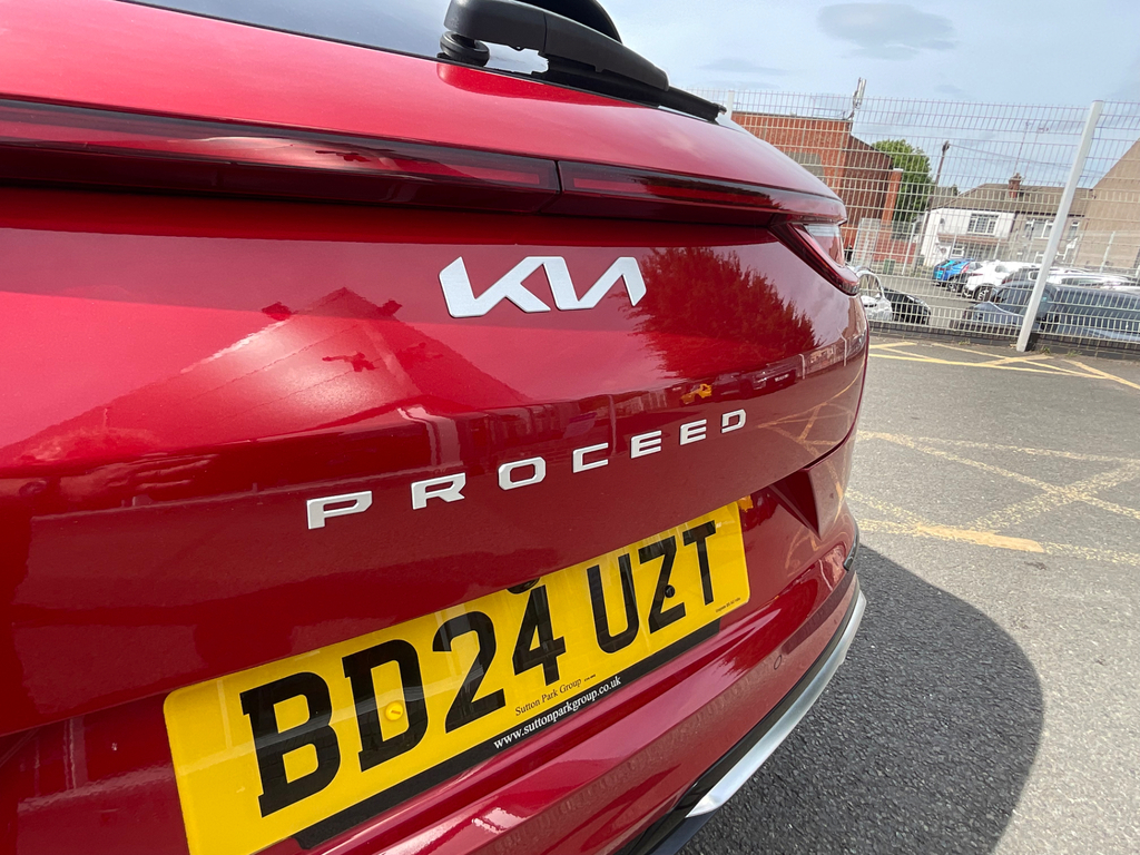 Kia Proceed 1.5 T-gdi Dct Gt-line S Red #15