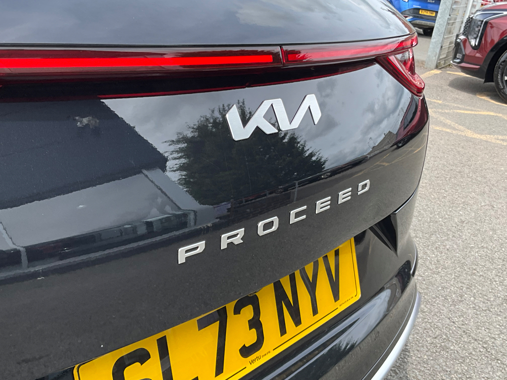 Kia Proceed 1.5T Gdi Isg Gt-line Dct Blue #42