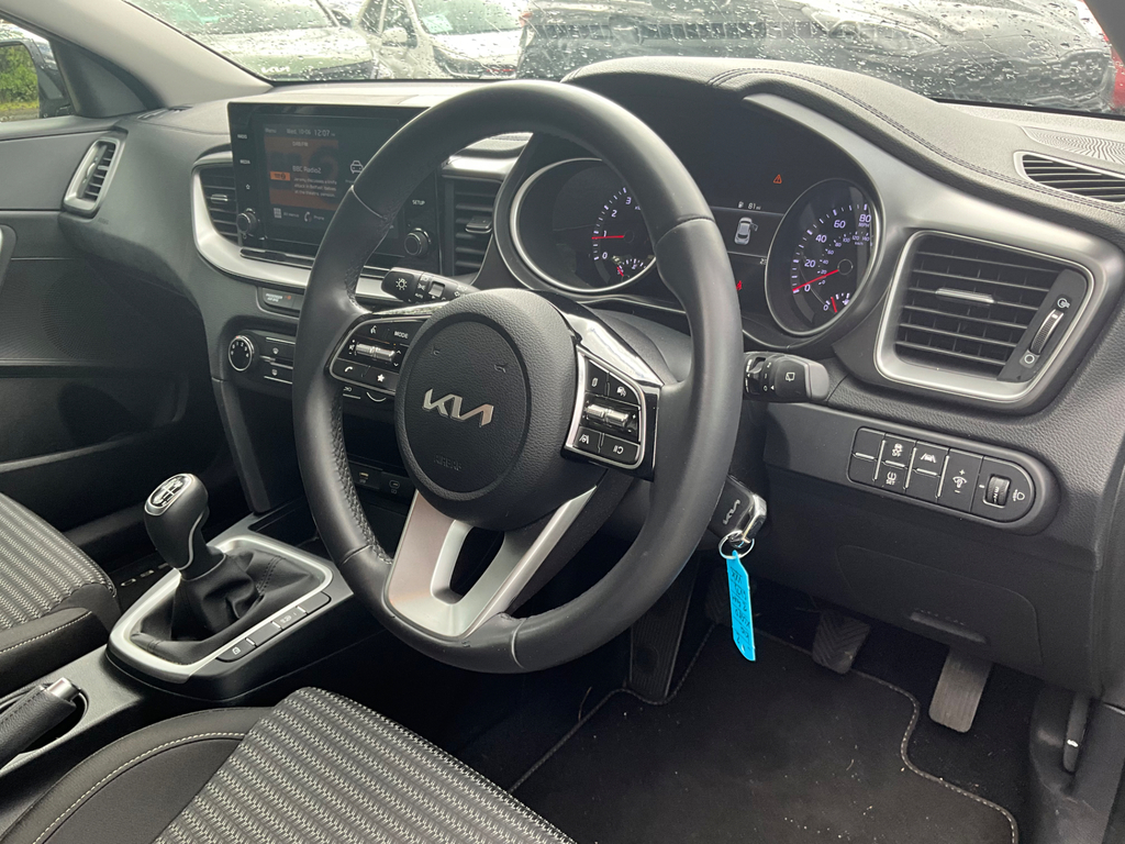 Kia Xceed 1.5 T Gdi 2 Suv Grey #2