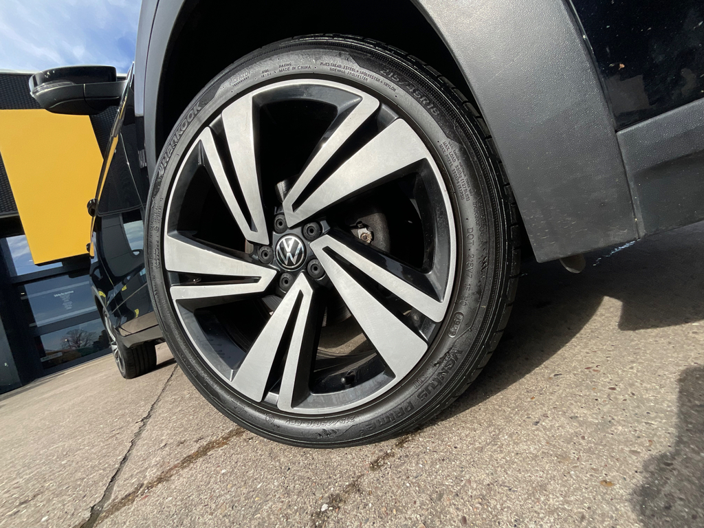 Volkswagen T-Cross 1L Black Edition Black #35