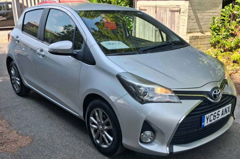 Toyota Yaris 1.3L Icon Silver