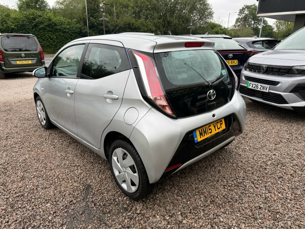 Toyota Aygo 1L X-play Silver #3