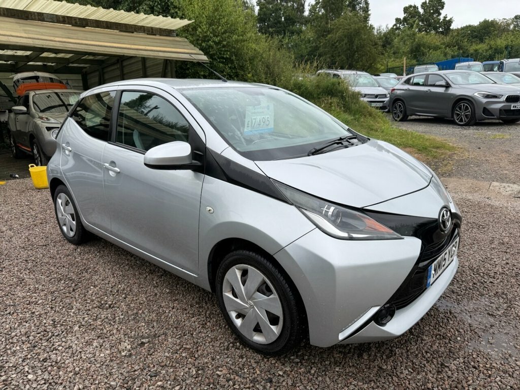 Toyota Aygo 1L X-play Silver