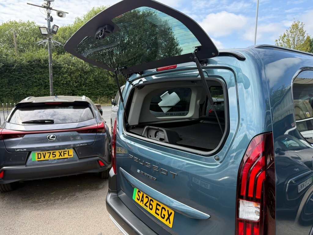 Peugeot e-Rifter Mpv Blue #4